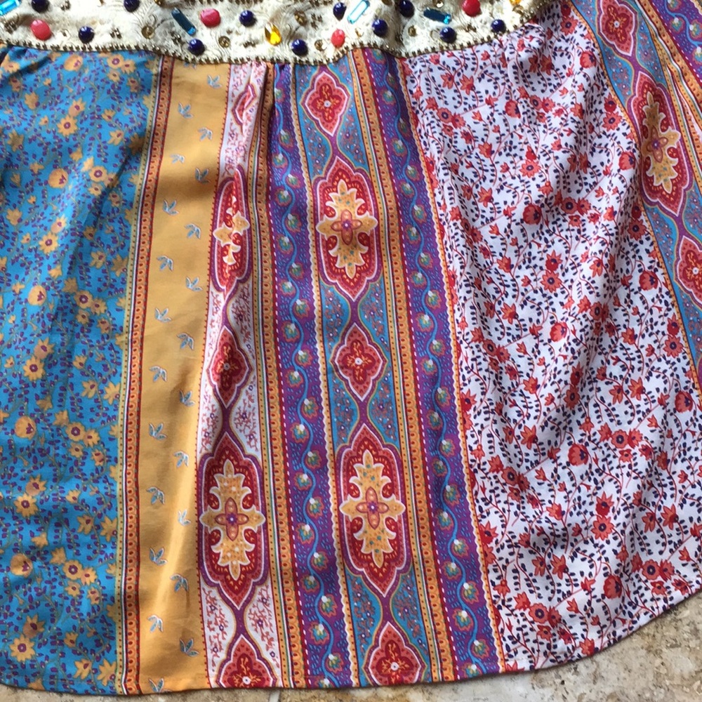 Diane Gilman DG2 boho silk VNeck/gold beaded trim - Picture 4 of 8